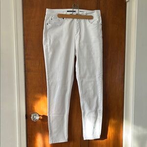 White Jones New York jeans